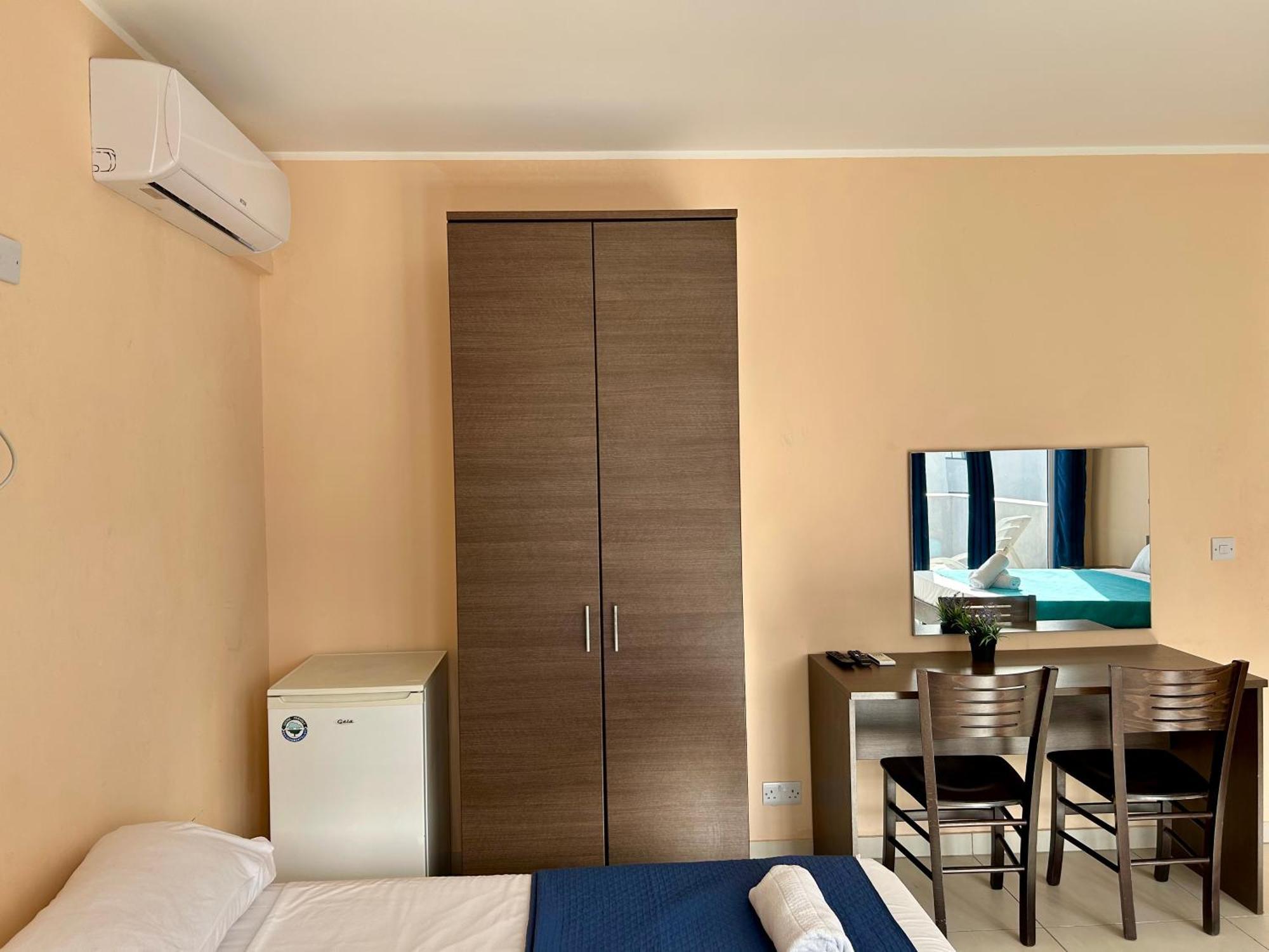 Malta Paradise Hotel San Ġiljan Kültér fotó