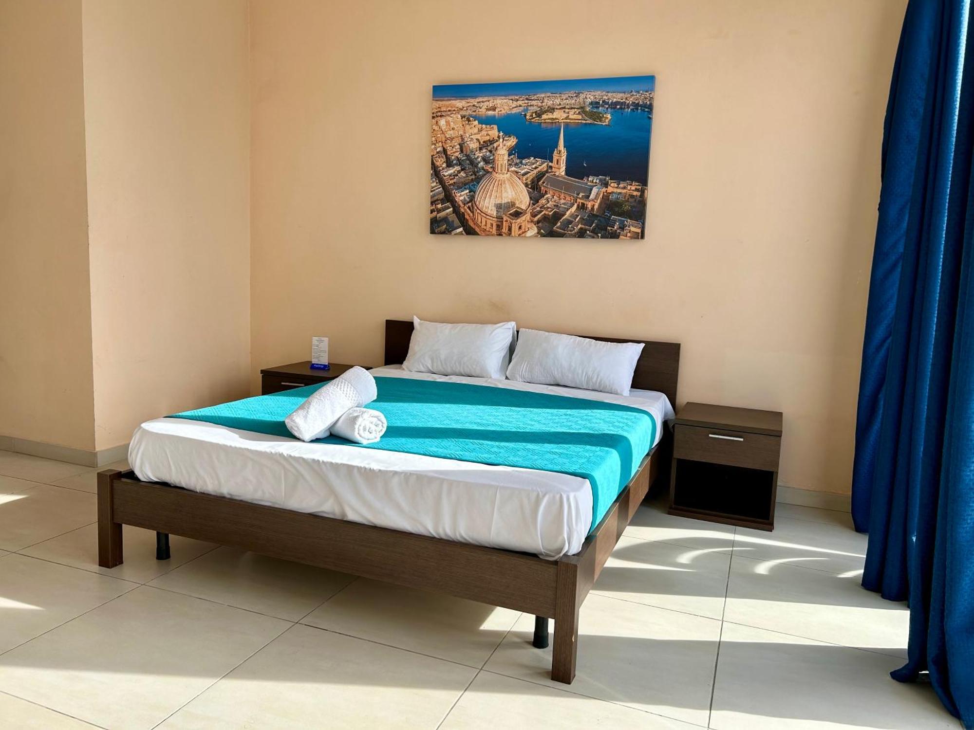 Malta Paradise Hotel San Ġiljan Kültér fotó
