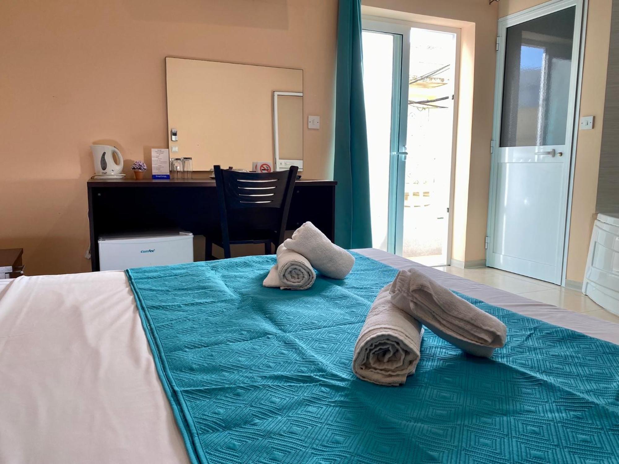 Malta Paradise Hotel San Ġiljan Kültér fotó
